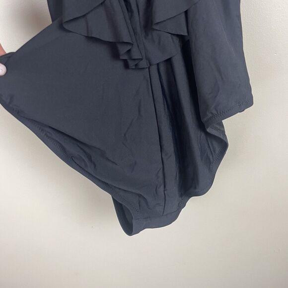 Elegant Black Ruffled Women's Swimsuit - Picture 6 of 9